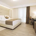 Rova Hotel