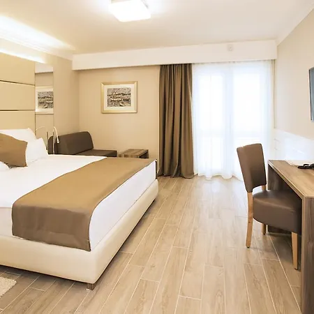 Rova Hotel