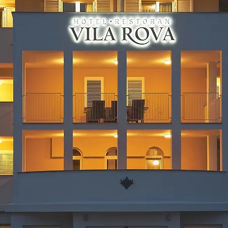 Rova 4*