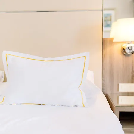 Otel Rova