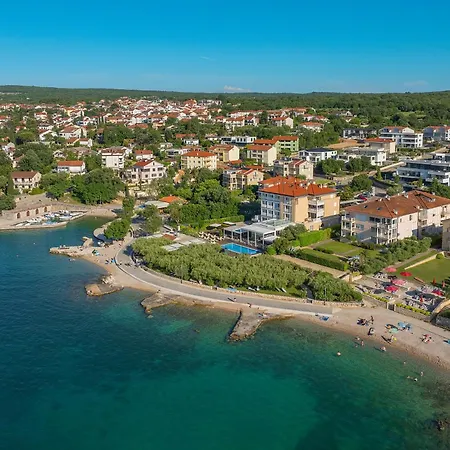 Rova 4*