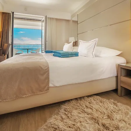 Rova 4*