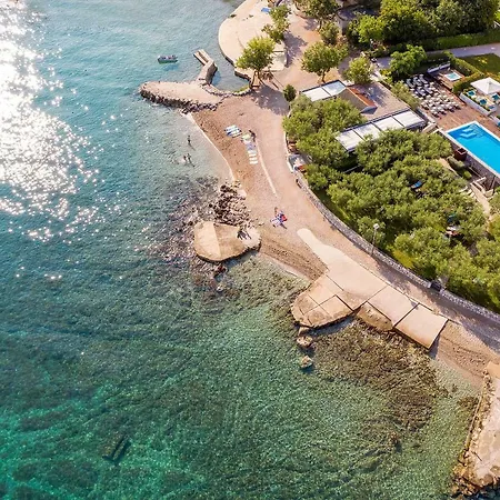 Rova Hotel