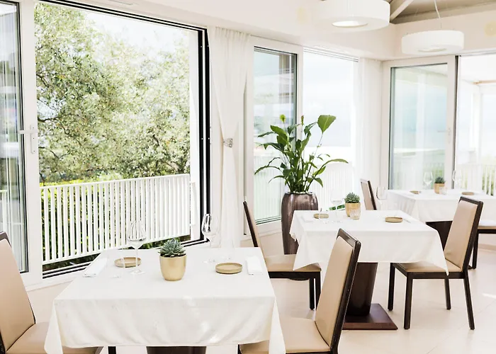 Rova 4* Малинска