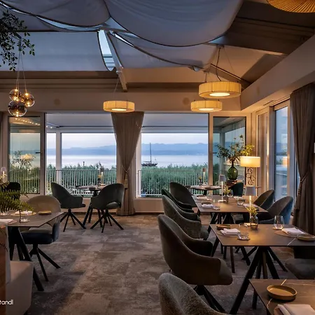 Rova Hotel
