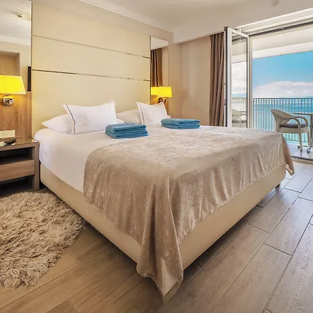 Rova Hotel
